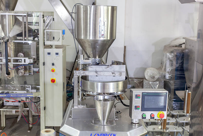 Automatic Packaging Machine For Gummy Bear Candy